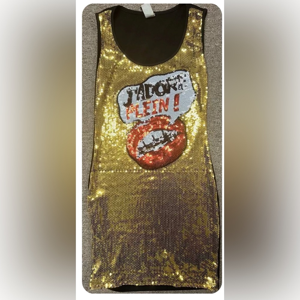 GOLD DRESS UPTOWN